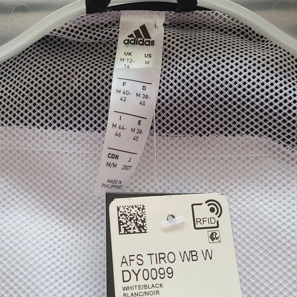 Adidas windbreaker - Picture 2 of 4